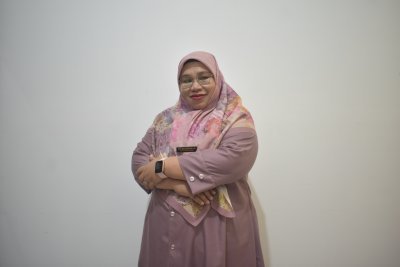 Siti Wulansari, S.S